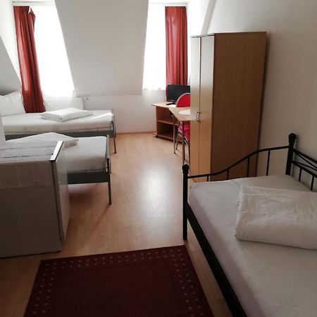 Pension Feldschloessl Ingolstadt Esterno foto